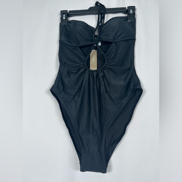 NWT J.Crew Size 6 One Piece  Cut Out Halter Swimsuit In Black - Picture 4 of 10